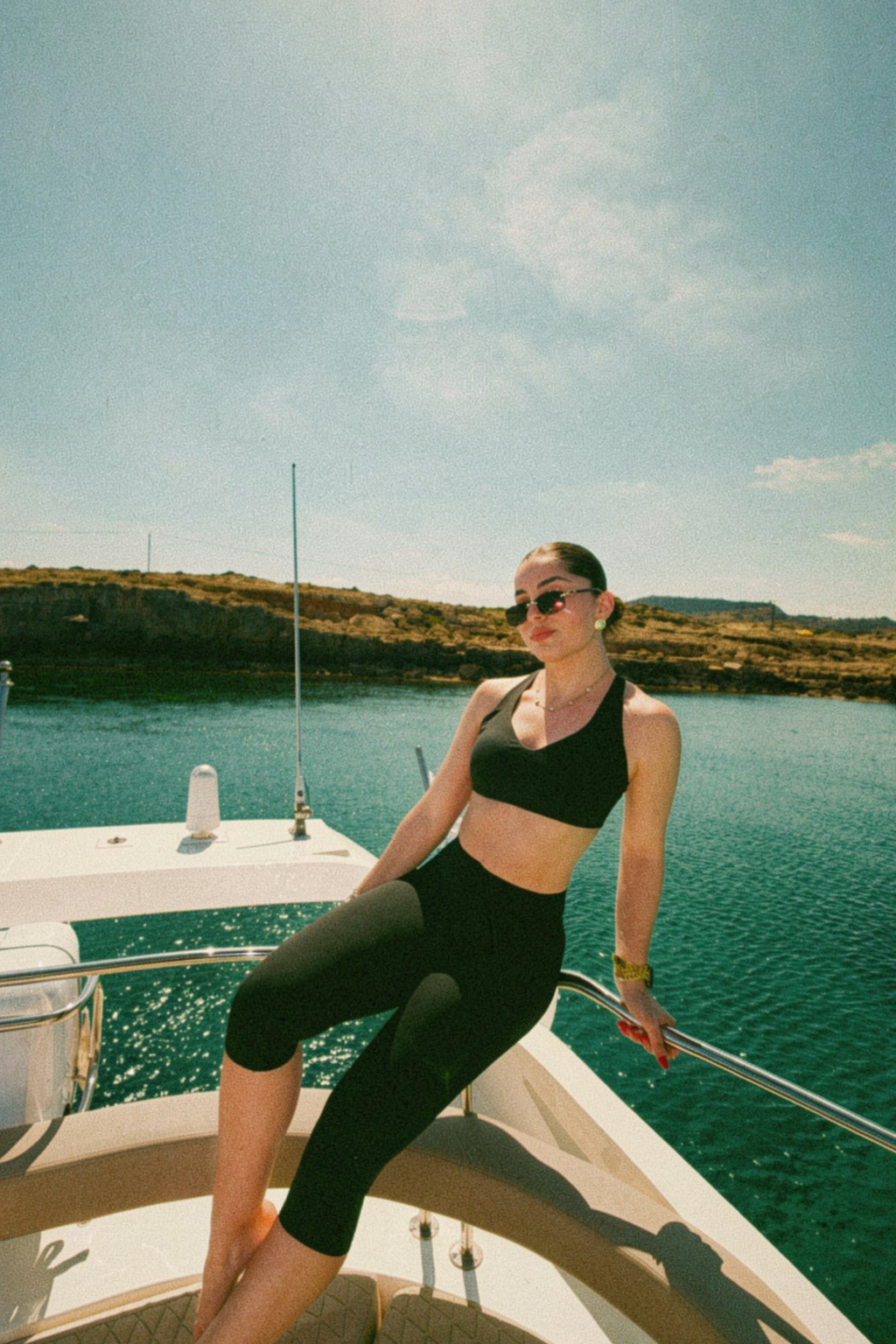 Onyx Capri